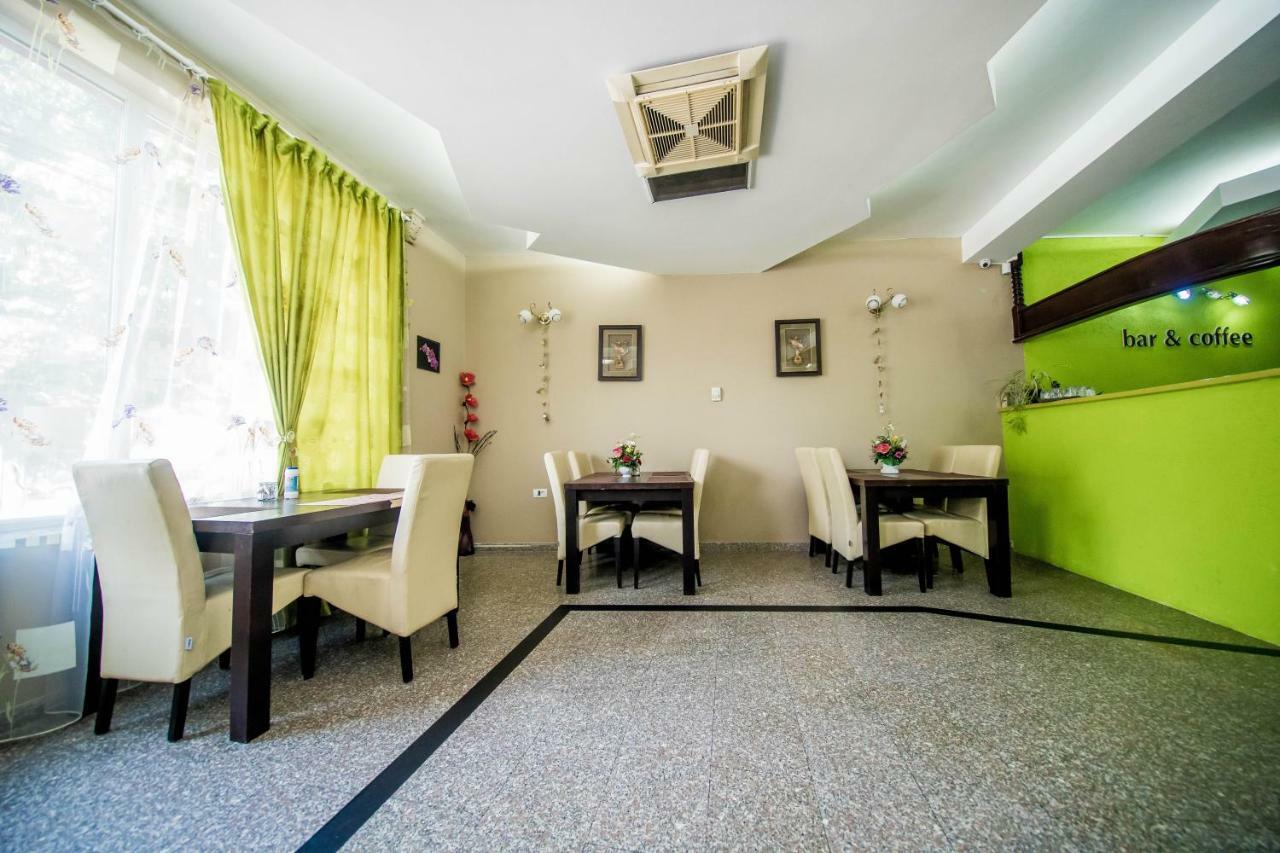 Hotel Darosy Arad Exterior photo